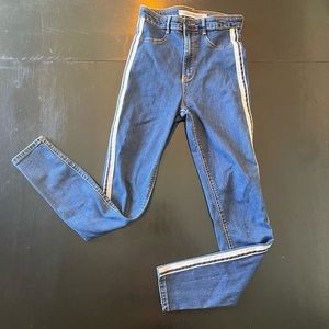 Zara Size 4 Skinny Jeans with Stripe